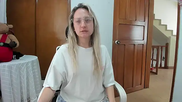 Snapshot of Adele_johnsonn1 chatting on 07-09-26, 05:39 Adele johnsonn1 online show from 07-09-26, 05:39