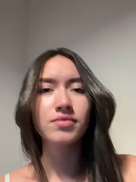 Snapshot of SaraWilliamss_ chatting on 03-09-25, 11:35 SaraWilliamss online show from 03-09-25, 11:35