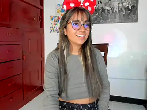 Isabellaa22 1 online show from 02-10-25, 04:36