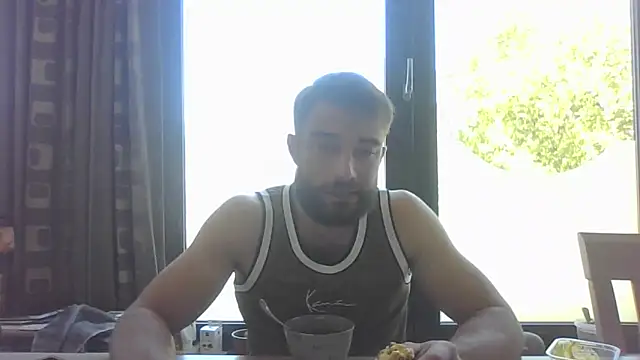 Vekie 007 online show from 05-01-26, 12:21