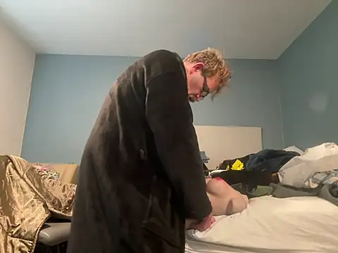 Snapshot of JakTRipr chatting on 03-07-25, 07:49 JakTRipr online show from 03-07-25, 07:49