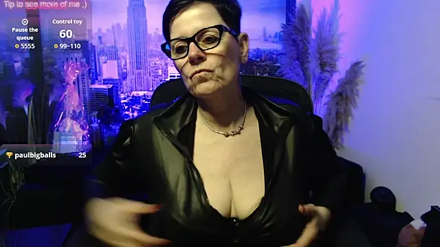 Snapshot of ninarandmann chatting on 04-29-26, 03:27 ninarandmann online show from 04-29-26, 03:27