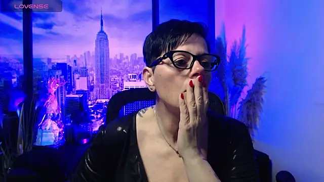 Snapshot of ninarandmann chatting on 04-30-26, 04:46 ninarandmann online show from 04-30-26, 04:46