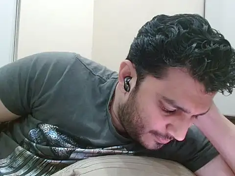 robintoit online show from 11-30-25, 04:11