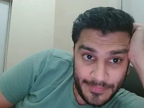 Snapshot of robintoit chatting on 07-06-26, 03:03 robintoit online show from 07-06-26, 03:03
