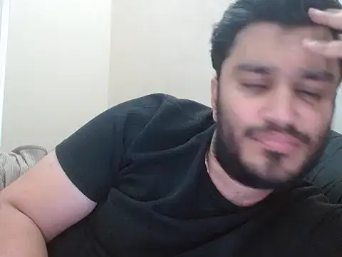 Snapshot of robintoit chatting on 07-21-26, 10:17 robintoit online show from 07-21-26, 10:17