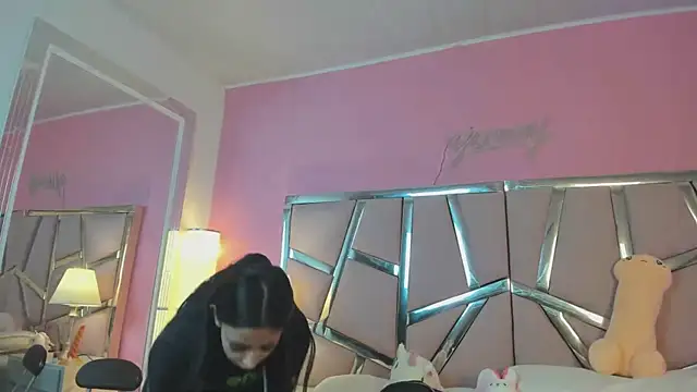 Bonniepark online show from 02-12-25, 12:01