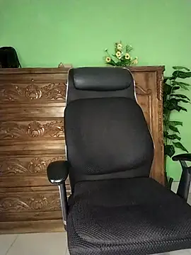 Idhika Paul online show from 02-24-26, 08:01