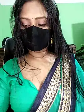 Idhika Paul online show from 03-15-26, 11:44