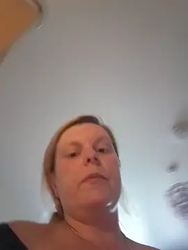 pinkieMilfPUSY online show from 06-23-26, 07:56