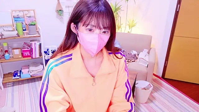 Snapshot of Mii_v_v chatting on 12-29-24, 02:21 Mii v v online show from 12-29-24, 02:21