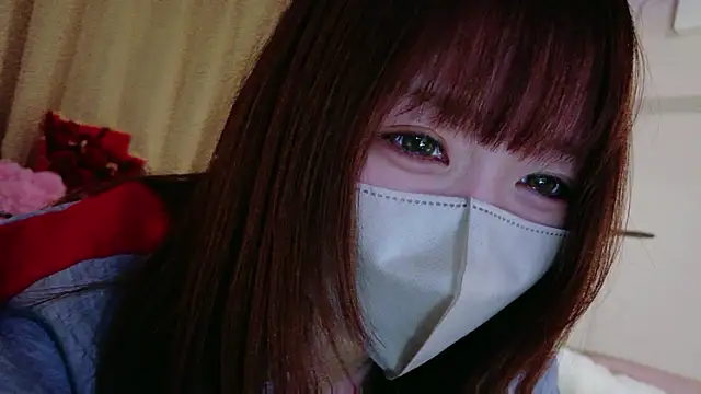 Snapshot of Yui-Ch chatting on 04-28-26, 12:43 Yui-Ch online show from 04-28-26, 12:43