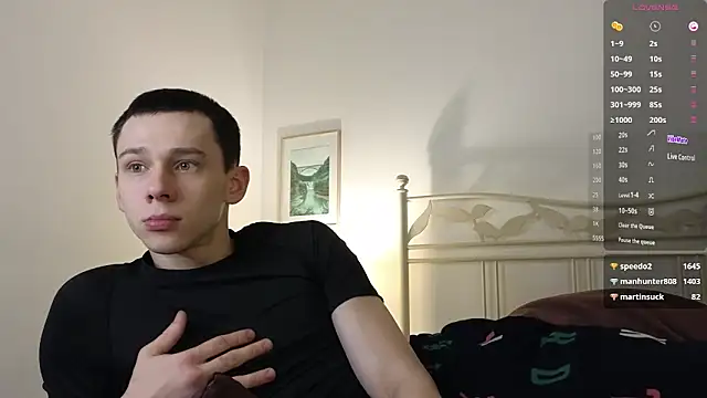 Snapshot of R1mmo__ chatting on 12-20-24, 03:21 R1mmo   online show from 12-20-24, 03:21