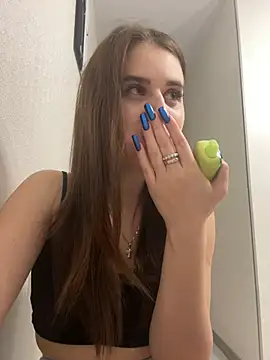 Milkissss online show from 01-31-25, 07:40