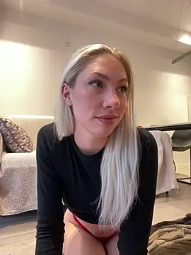 LuisaBecker online show from 12-26-24, 12:59