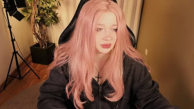 carolina elf online show from 03-26-26, 05:24