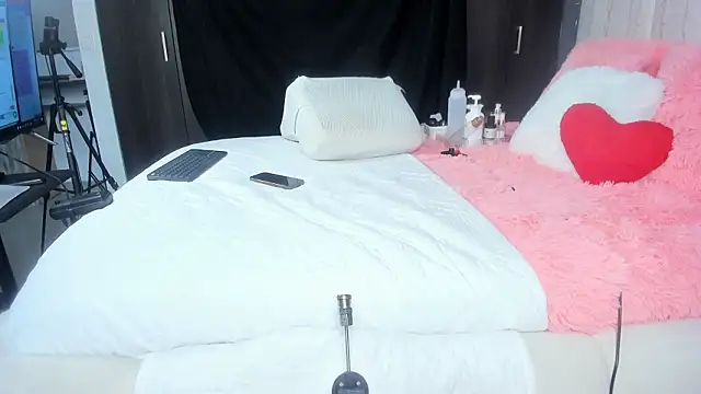 merida blue  online show from 01-31-26, 07:11