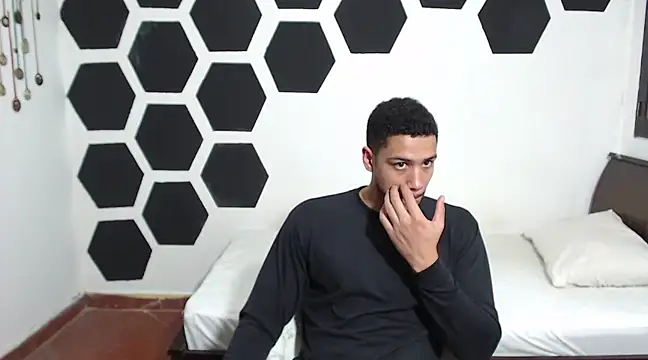 Jhors  Collens online show from 01-17-25, 07:19