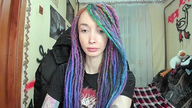 Roxy Silver online show from 12-13-24, 06:59