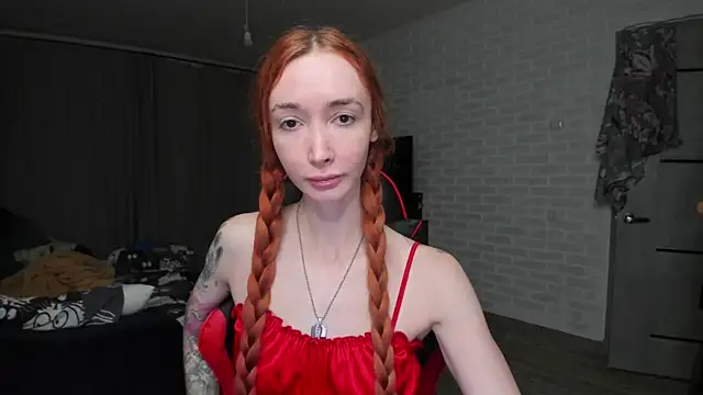 Roxy Silver online show from 10-21-25, 08:53