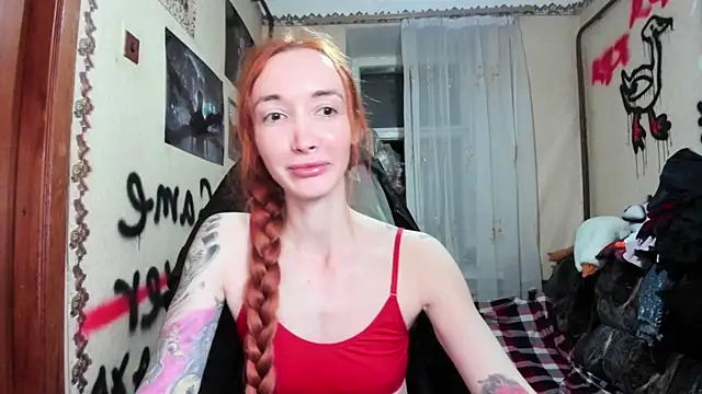 Roxy Silver online show from 11-30-25, 08:02