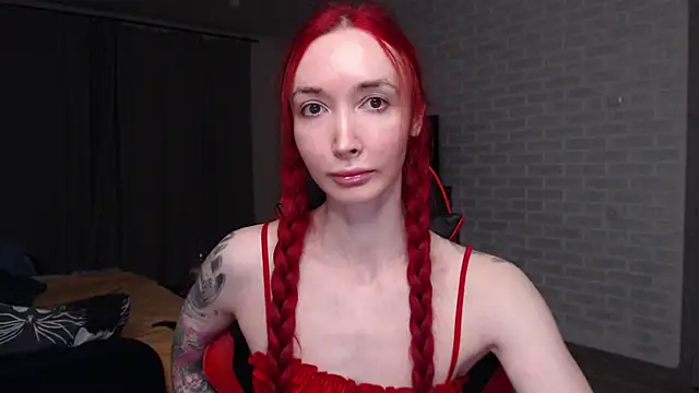 Snapshot of Roxy_Silver chatting on 04-24-26, 08:55 Roxy Silver online show from 04-24-26, 08:55