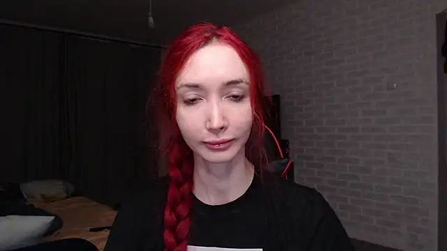 Snapshot of Roxy_Silver chatting on 06-19-26, 08:56 Roxy Silver online show from 06-19-26, 08:56