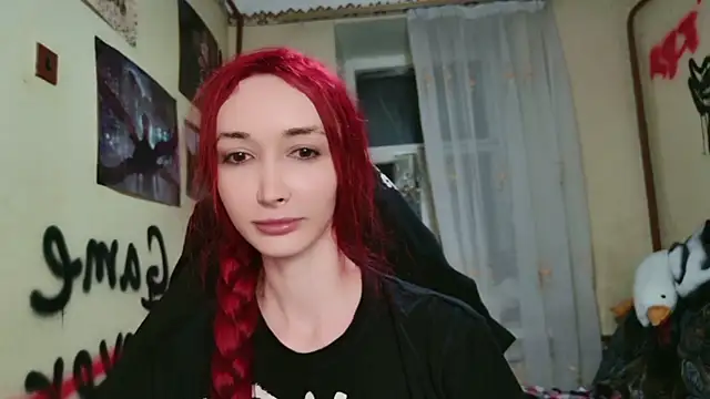 Snapshot of Roxy_Silver chatting on 07-18-26, 10:46 Roxy Silver online show from 07-18-26, 10:46