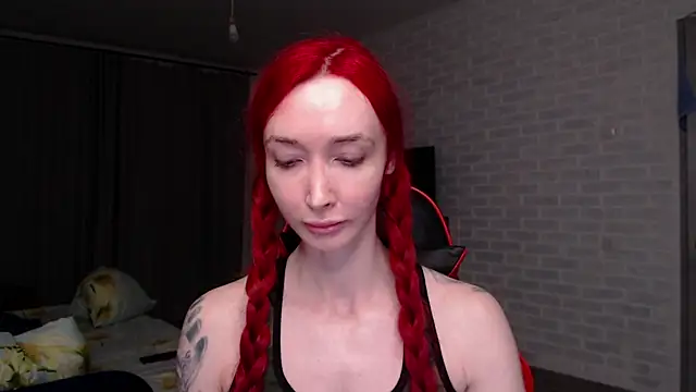 Snapshot of Roxy_Silver chatting on 07-24-26, 09:46 Roxy Silver online show from 07-24-26, 09:46