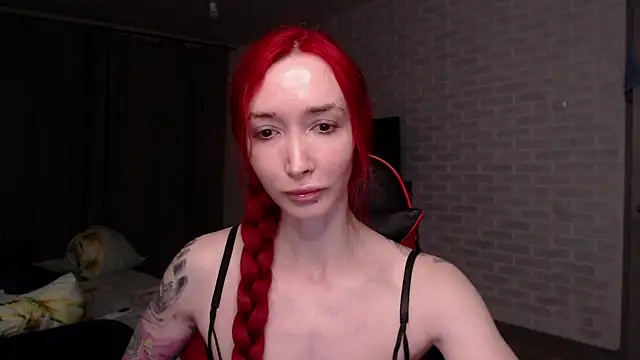 Snapshot of Roxy_Silver chatting on 07-27-26, 06:48 Roxy Silver online show from 07-27-26, 06:48