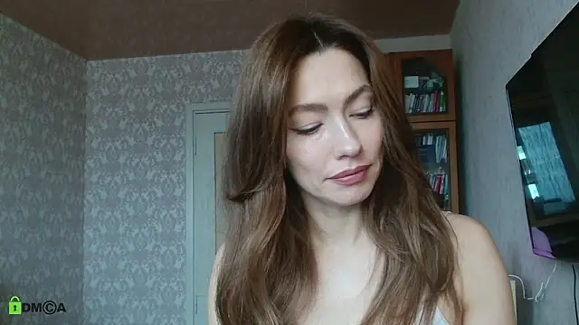 alicia spicy online show from 10-16-25, 04:46