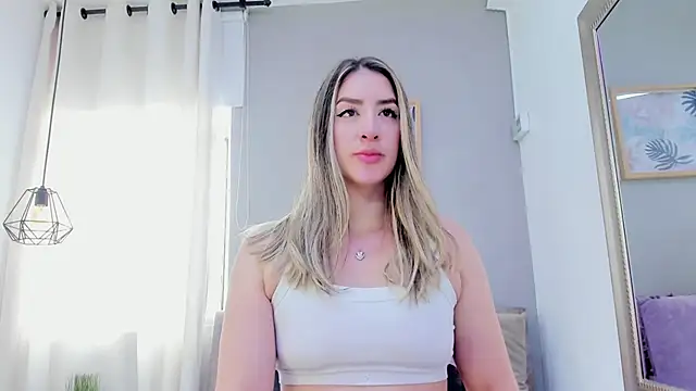  AlejaCruz  online show from 01-06-26, 07:17