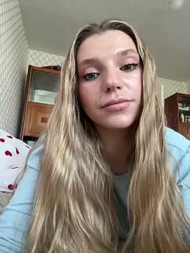 Snapshot of adel_secret chatting on 06-17-26, 12:29 adel secret online show from 06-17-26, 12:29