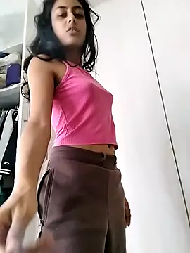 cleopatra-phaedra online show from 11-12-25, 07:42