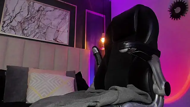 Violetta Nur online show from 12-31-24, 07:53