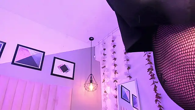 Violetta Nur online show from 09-09-25, 11:48