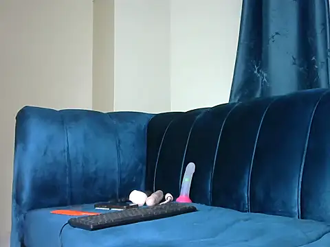 Snapshot of Petite_lexii chatting on 09-26-25, 03:54 Petite lexii online show from 09-26-25, 03:54