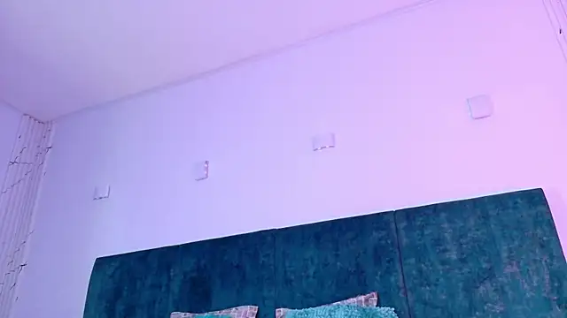 Snapshot of Emmaa_Blonde chatting on 05-25-26, 07:31 Emmaa Blonde online show from 05-25-26, 07:31