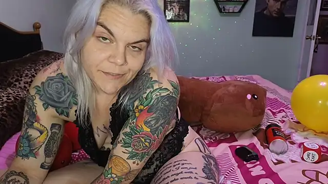 CherryBombBomb online show from 12-07-24, 09:39