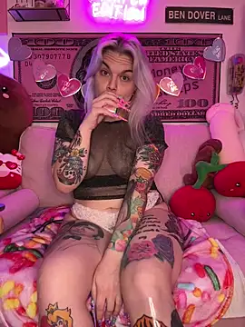 CherryBombBomb online show from 02-17-25, 05:47