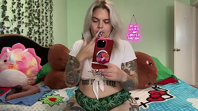 CherryBombBomb online show from 07-26-26, 06:48