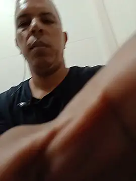 Snapshot of Seductiveblack chatting on 07-11-26, 03:15 Seductiveblack online show from 07-11-26, 03:15