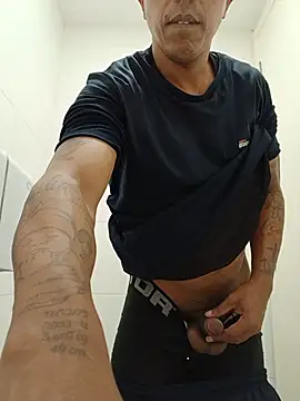 Snapshot of Seductiveblack chatting on 07-22-26, 10:07 Seductiveblack online show from 07-22-26, 10:07