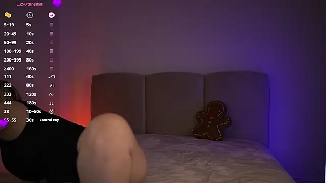 emilymoore   online show from 12-20-25, 11:17