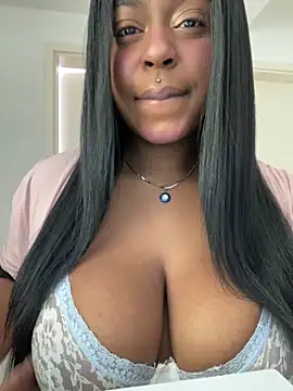 Snapshot of latinababyy chatting on 03-07-25, 02:45 latinababyy online show from 03-07-25, 02:45