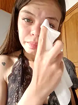 Snapshot of Violeta_12- chatting on 04-30-26, 08:57 Violeta 12- online show from 04-30-26, 08:57