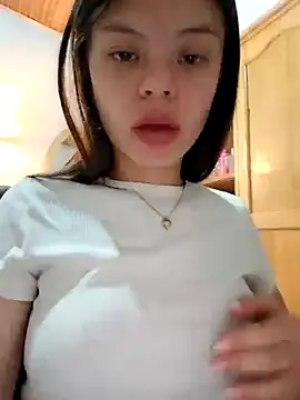Snapshot of Violeta_12- chatting on 06-08-26, 12:03 Violeta 12- online show from 06-08-26, 12:03