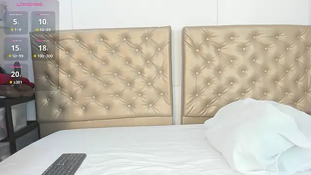 Alessiiaa  online show from 02-14-26, 03:53