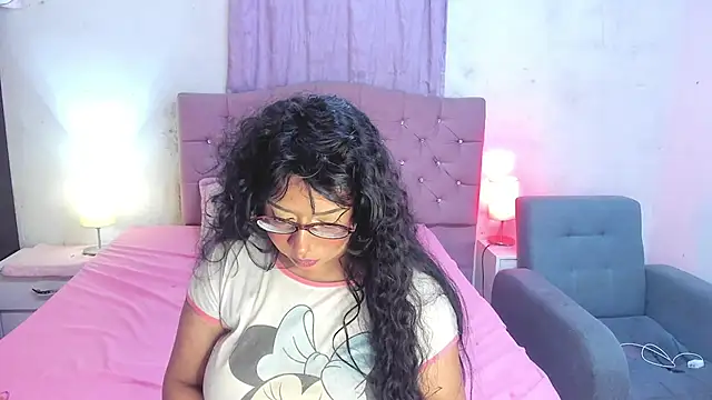 Latinabombsheell online show from 06-11-26, 05:55