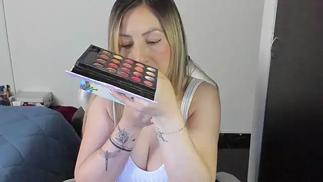 Andreina Suann online show from 02-19-25, 10:23